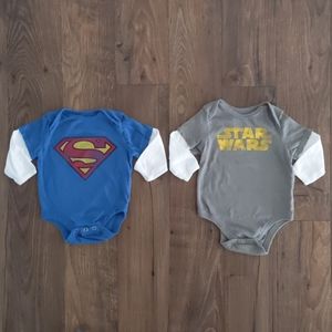 🍀2 EUC 3-6mo Old Navy bodysuits:Superman/StarWars